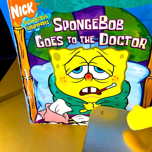 SPONGEBOB SQUAREPANTS NICK JR VINTAGE BUNDLE CUDDLE PLUSH & 5 SPONGEBOB BOOKS - Picture 7 of 15